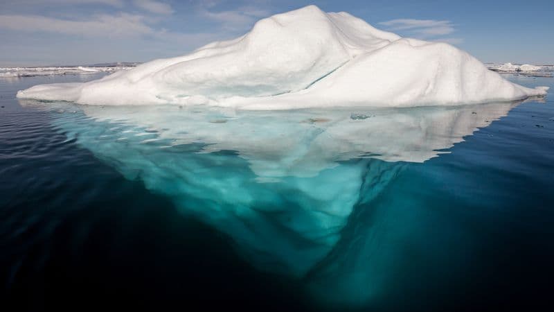 Sea Cables in a Thawing Arctic