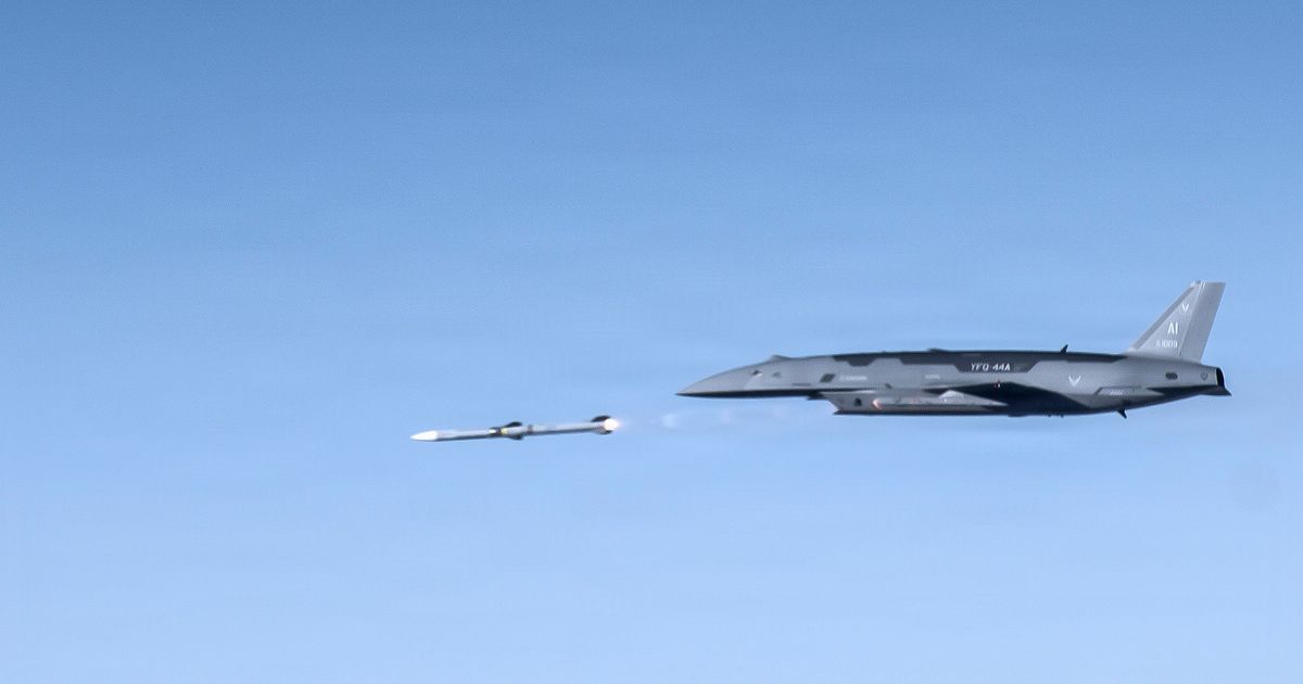 F-22 Pilot Directs CCA in Flight as ‘Airborne QB’ - RealClearDefense